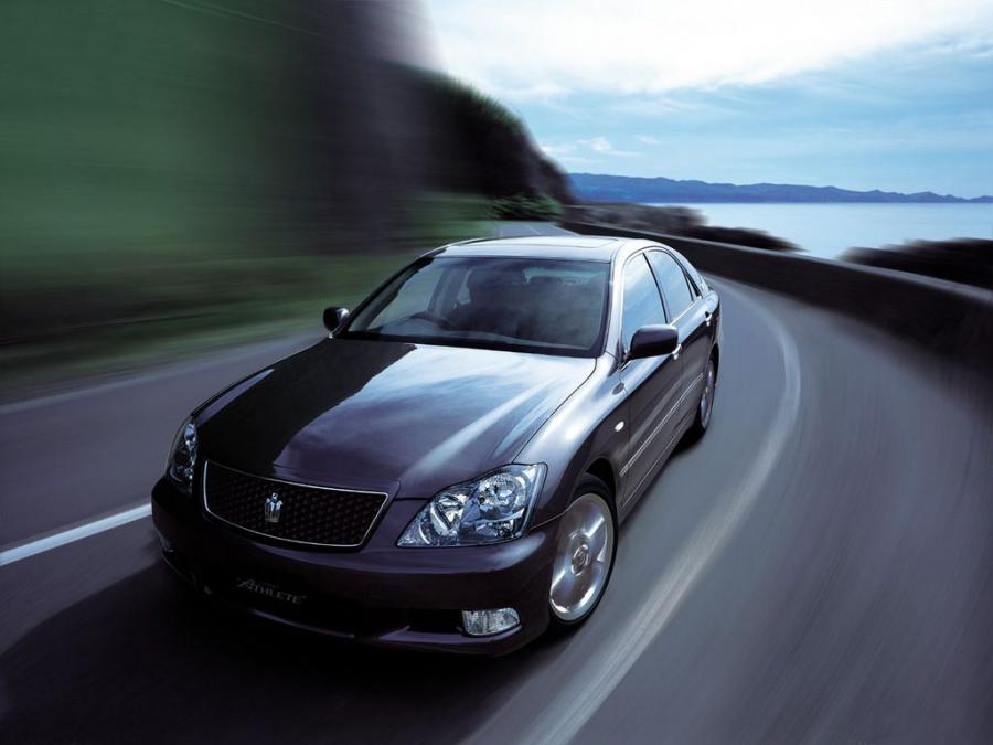 Toyota Crown Athlete 2005 года  (фото 4 из 4)